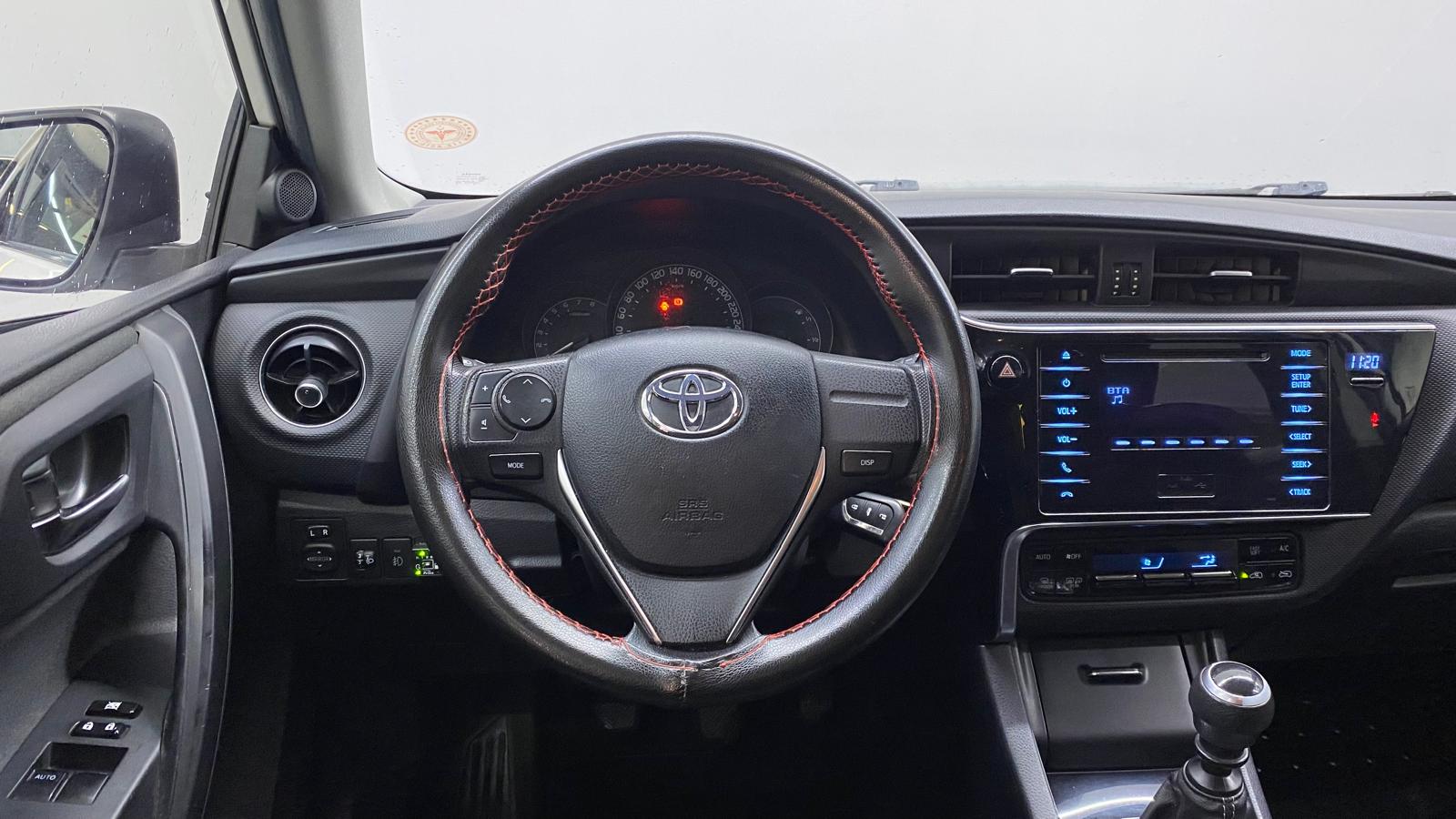 TOYOTA AURIS 6